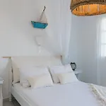 To Maro Kastron (Sifnos)