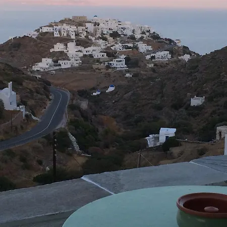 To Maro Kastron (Sifnos)